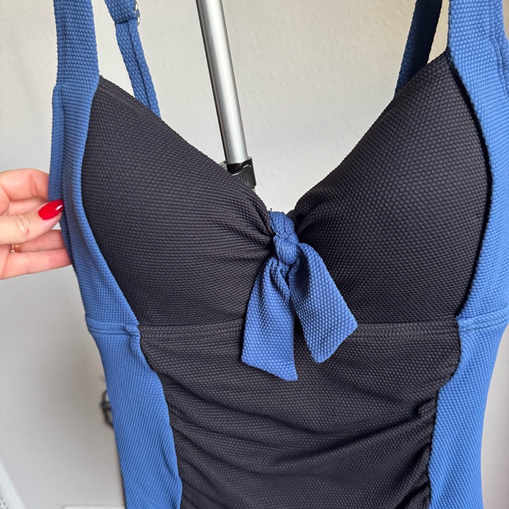NWT Tommy Bahama Island Cays Color Block Tie Front Tummy Control Tank Swimsuit - Picture 6 of 10